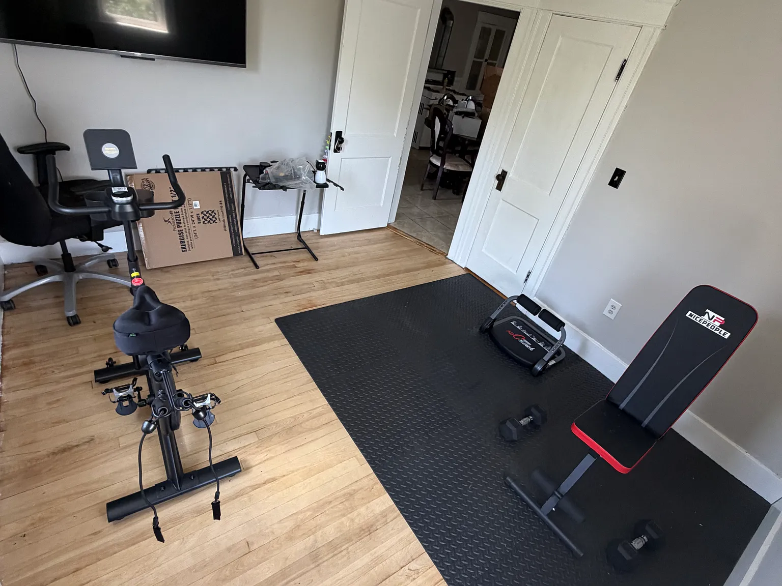 2 bed, 1100 sqft, $2,100 — Photo 4