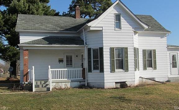2nd image of 301 E Jefferson Ave