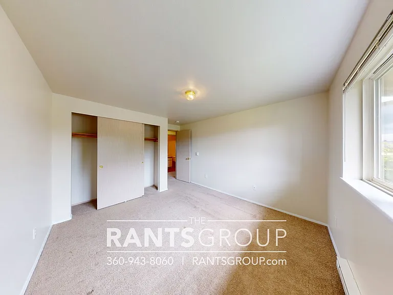 Yelm Creek Apartments — Photo 44