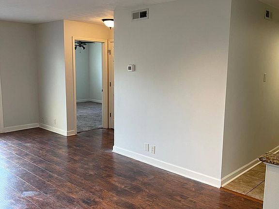 2nd image of 6680 Charlotte Pike APT A7