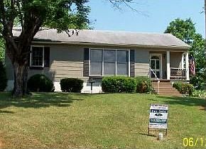 1st image of 912 Westview Cir