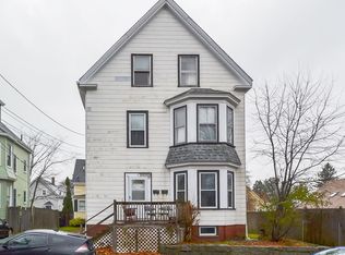 4 Cushing St, Salem, MA 01970