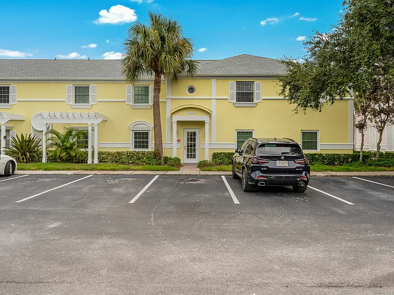 204 Pompano Dr SE #A — Photo 37