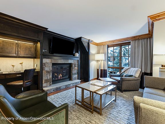 4th image of 315 E Dean St #8-27