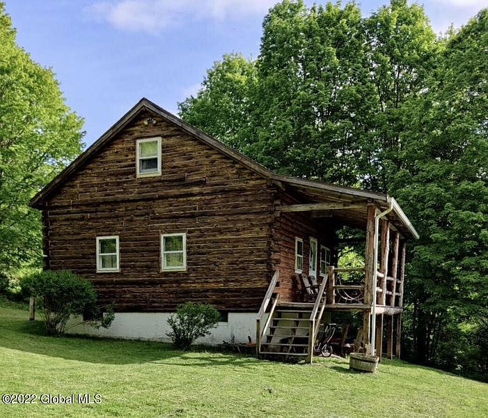 4th image of 1733 Harper Road