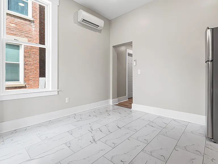 813 Washington Ave #1 — Photo 14