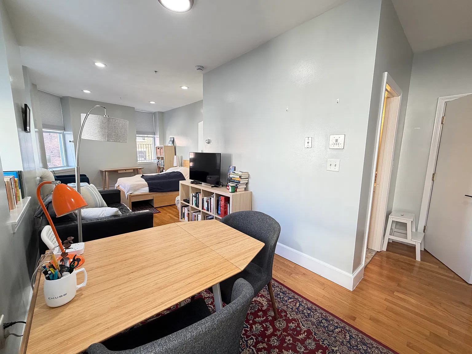 Studio, $2,600 — Photo 4