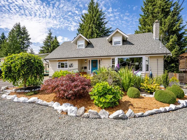 58 Mitchell Rd, Courtenay, BC V9N 6C3