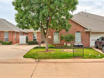32 Butterfly Creek Blvd, Oklahoma City, OK, 73013