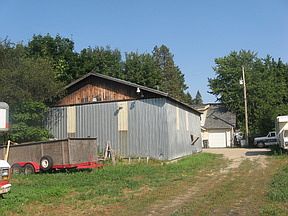 2nd image of 924 Superior St