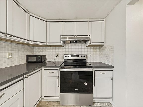 3rd image of 222 Del Luz Ct
