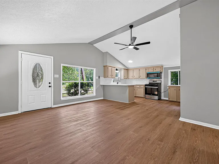 5693 Cessna Dr — Photo 6