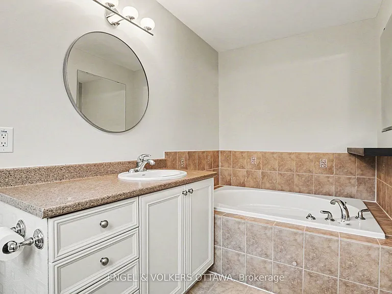 340 Forestbrook St — Photo 10
