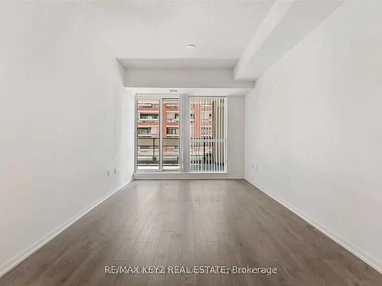 3091 Dufferin St #638 — Photo 4