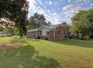 219 Jackson Rd, Clarksville, TN 37042