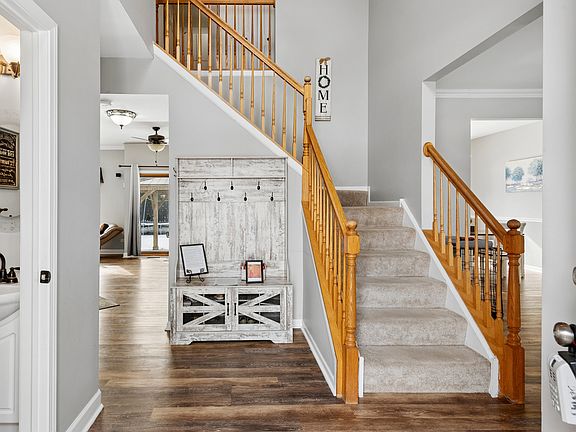 2nd image of 32546 Pilgrims Ct