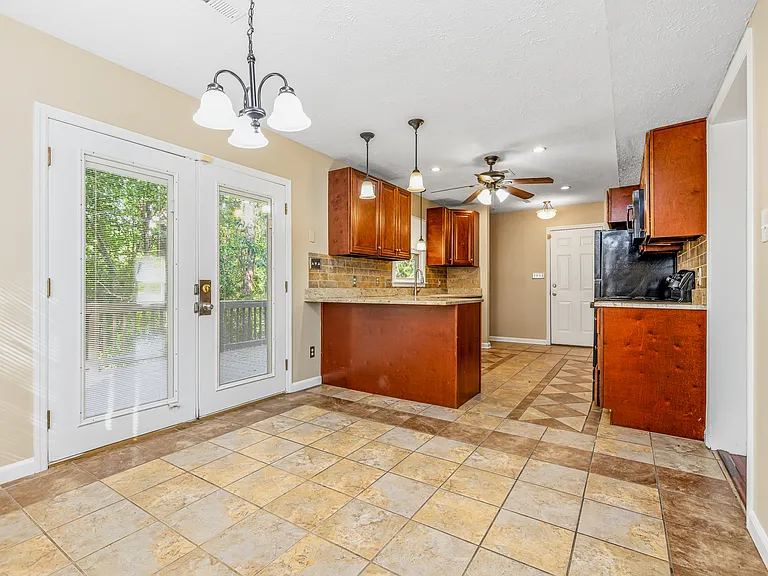1583 Winnabow Dr — Photo 11