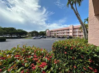 170 Turtle Lake Ct APT 111, Naples, FL 34105