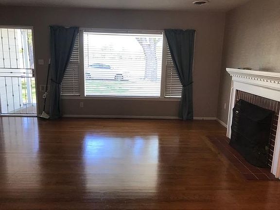 3rd image of 337 Rosina Ave