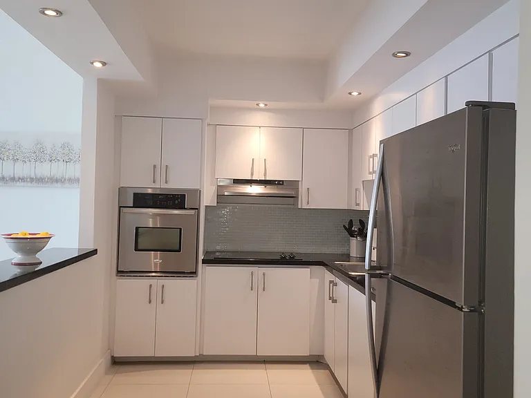 19380 Collins Ave #21 — Photo 1