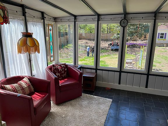 5th image of 121 Mimosa Ln