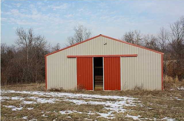 2nd image of 4447 Little Mount Rd