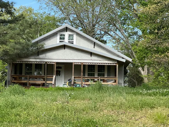 108 S Waldron St, De Valls Bluff, AR 72041