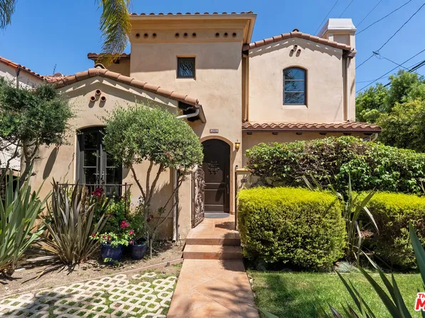 360 S Crescent Dr, Beverly Hills, CA 90212