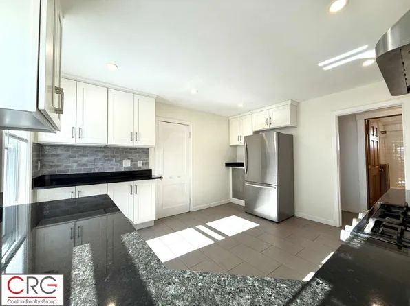 11 Melbourne Ave #1, Newton, MA 02460