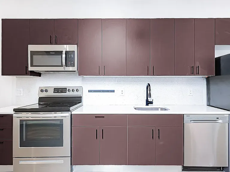 165 N 5th St #101 — Photo 2