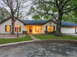 511 E Hosack St, Boerne, TX 78006