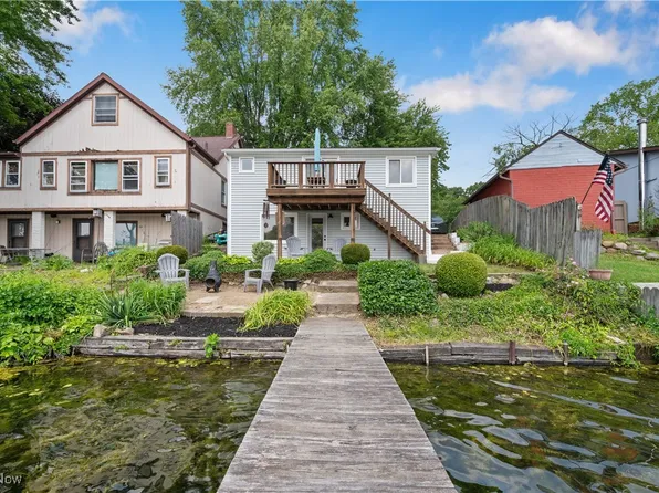 472 Saunders Ave, Coventry Township, OH 44319