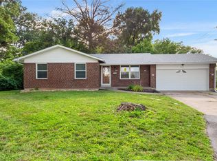 10007 Royal Dr, Saint Louis, MO 63136