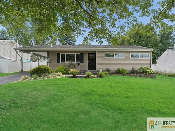 9 Bucknell Rd, Parlin, NJ 08859