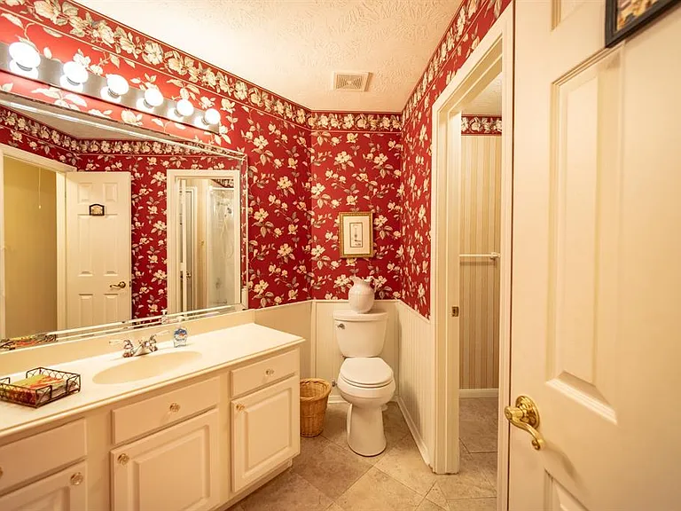 18923 Cypresswood Forest Ct — Photo 4