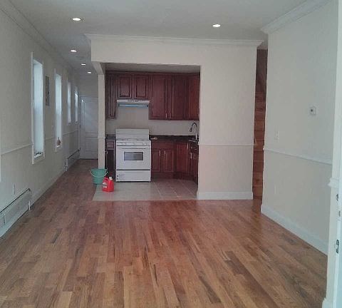 4th image of 3715 88th St