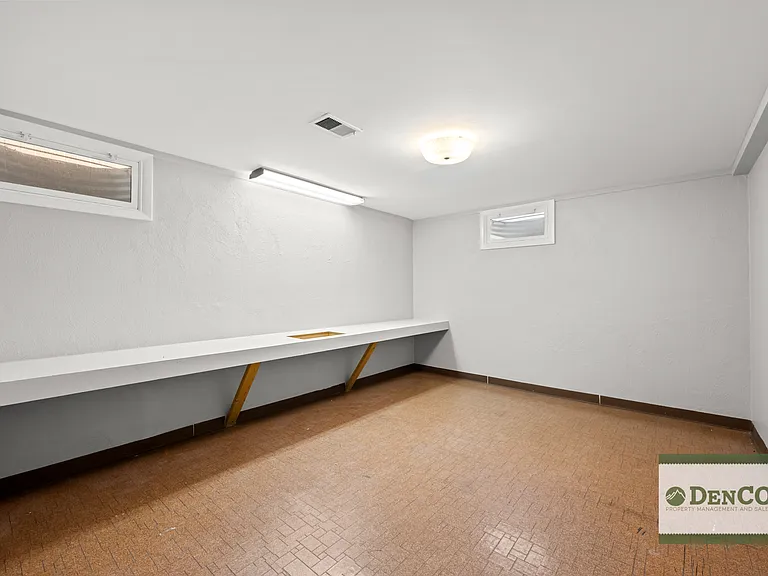 1659 S Kearney St — Photo 19