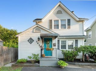585 New Durham Rd, Metuchen, NJ 08840