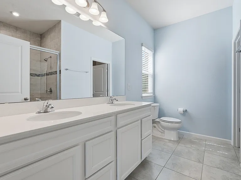 1210 Whispering Ln — Photo 17