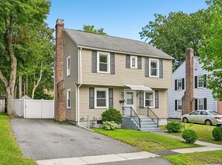 19 Walworth St, Worcester, MA 01602
