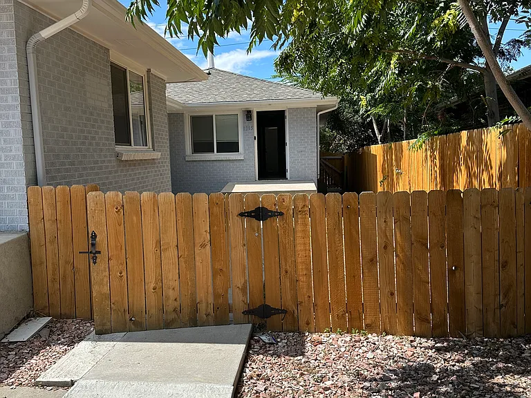3365 N Jasmine St — Photo 15