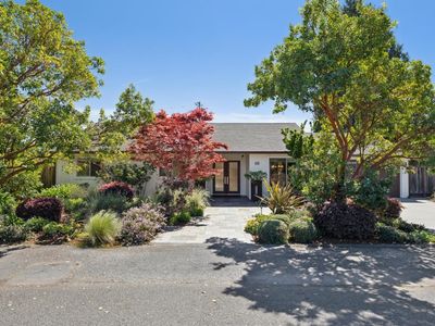 100 Yerba Santa Ave, Los Altos, CA, 94022