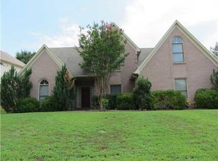 8819 River Rise Dr, Cordova, TN 38016