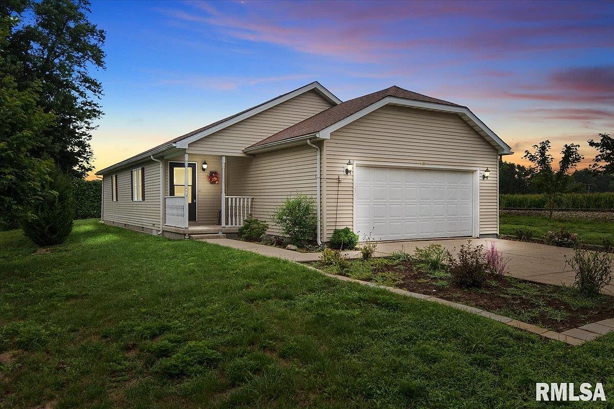 7 W Faithorn St, Divernon, IL 62530 Zillow