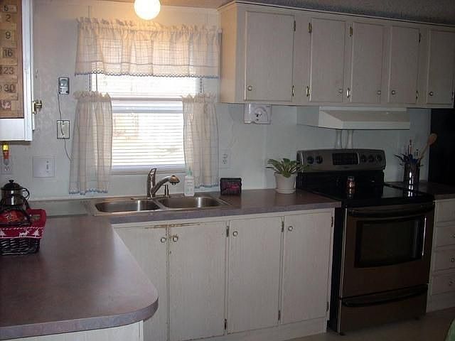 2nd image of 3675 Cedar Springs Dr