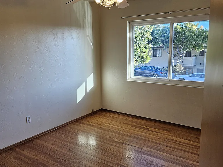 5818 Lauretta St — Photo 25