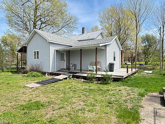 5th image of 1011 E Copeland Rd