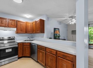 85 Wellington Dr #85, Farmington, CT 06032