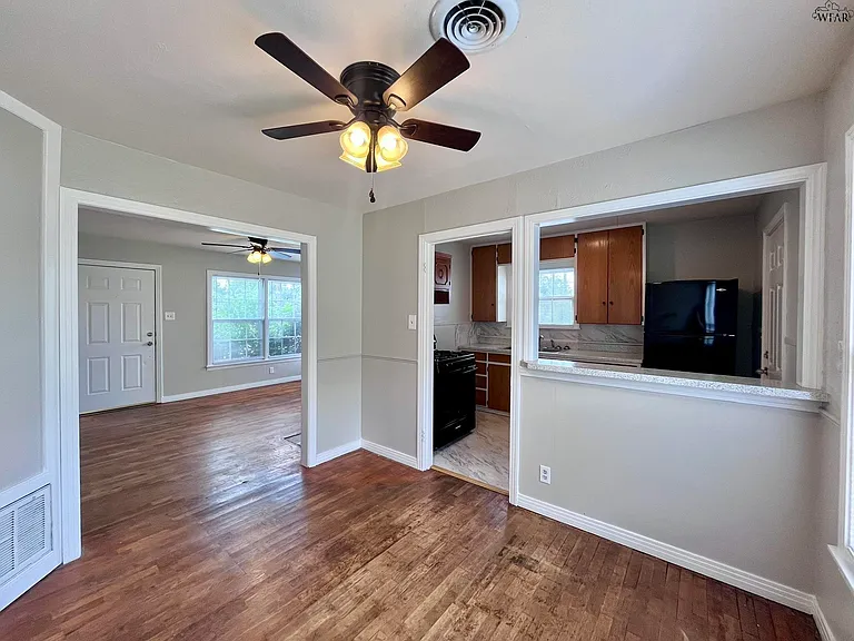 4701 Spiser Ln — Photo 5