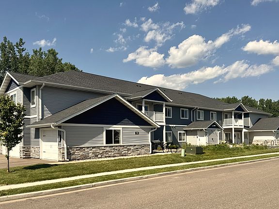 4th image of 770 Peregrine Cir #1